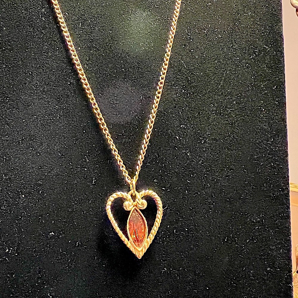 Vintage Avon Hollow love Heart Necklace